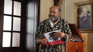 كيف رد أشرف عبدالباقي على مقارنة البعض له بالزعيم عادل إمام؟ 