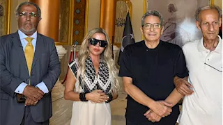 بالصور- محمود سعد يكشف عن زيارته ضريح عمر المختار في بنغازي