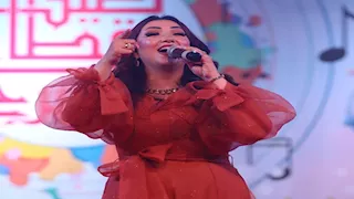 آية عبدالله تغني "يا أغلى اسم في الوجود" على مسرح مركز الهناجر 