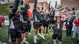 موقف إنساني من شيكابالا تجاه لاعبي منتخب مصر الفائزين بكأس العالم للمشردين