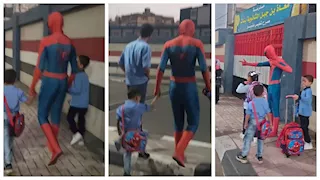 بالصور - سبايدر مان يصطحب "هارون وموسى" في أول يوم دراسة بدمنهور