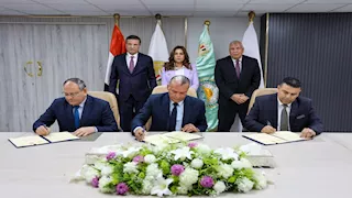 بروتوكول تعاون لإنشاء أول مركز متكامل لإنتاج الحرير الطبيعي بمدينة الخارجة