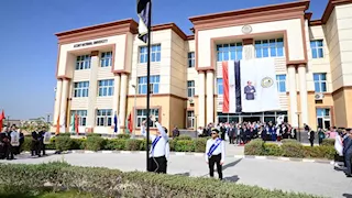 بتحية العلم ورسائل وطنية.. جامعة أسيوط الأهلية تبدأ عامها الدراسي الجديد (صور) 