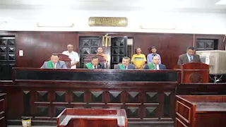 5 موظفين.. براءة المتهمين في قضية تهريب آثار بمطار الأقصر الدولي