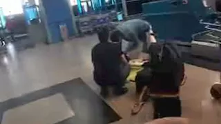 الداخلية عن الراكب الصيني: أنشأ حسابًا قبل الواقعة بيومين ووصف رجال الجمارك بـ"الشياطين"