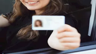 مساعد وزير الداخلية الأسبق يوضح تعديل اشتراطات الحصول على رخص القيادة