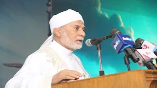 يسري جبر: عصمة الأنبياء والملائكة في مرتبة واحدة والكمال المطلوب في حقهما واحد