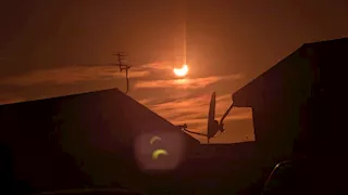 هل كسوف الشمس وخسوف القمر غضب من الله؟.. عضو مركز الأزهر تجيب 