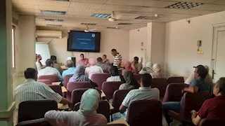 صحة سوهاج تبحث التشغيل الكلي للعيادات المسائية في المستشفيات