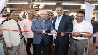 محافظ بني سويف يدشن أول وحدة إنتاجية للصم والبكم بمصنع الملابس القطنية