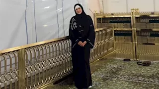 شقيق ياسمين عبدالعزيز يعلق على غياب شقيقته عن حفل توزيع جوائز دير جيست