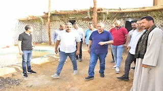بالصور- محافظ أسيوط يتفقد مزرعة التكتلات الاقتصادية ضمن مبادرة "المليون طائر"