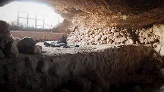 بالصور.. اكتشاف سجن تحت الأرض في سوريا كان يُستخدم لخطف المدنيين