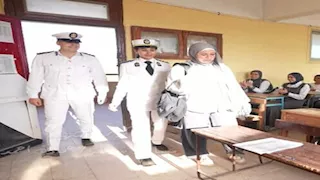 مشهد إنساني.. الداخلية تخلّد ذكرى الشهداء باصطحاب أبنائهم إلى المدارس (فيديو وصور)