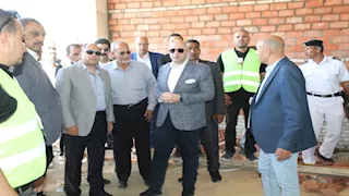 محافظ بني سويف ورئيس هيئة التنمية الصناعية يتفقدان المجمع الصناعي الغذائي