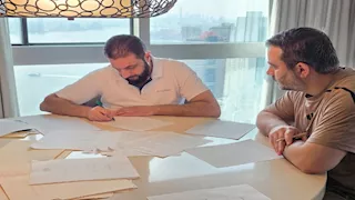 تفاعل واسع مع "حكاية سوريا" التي كتبها الشرع.. فما القصة؟