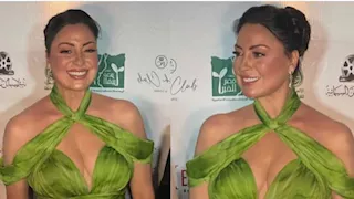 بـ"فستان جريء".. نرمين الفقي على السجادة الحمراء بمهرجان الغردقة (صوروفيديو)