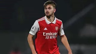 وفاة لاعب أرسنال السابق بعد أيام قليلة من إصابته