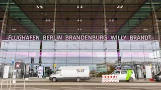 مطار برلين يواصل مواجهة تداعيات الهجوم الإلكتروني