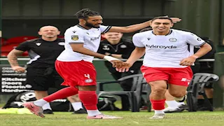 رحل عن الأهلي ويحلم بمصر.. "مصراوي" يحاور حسين محاسب لاعب بالا تون الويلزي