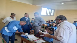 وكيل تعليم الشرقية يتفقد انتظام الدراسة بالمدارس السبت بنظام اليوم الدوار