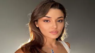 هاندا أرتشيل تخطف الأنظار بإطلالتها في أسبوع الموضة بميلانو 