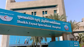 جراحة معقدة تنقذ شابًا من تهتك الجمجمة وإصابات خطيرة بـ"زايد التخصصي"