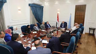 محافظ القاهرة يستقبل وفد بنك المصرف المتحد لبحث التعاون المشترك