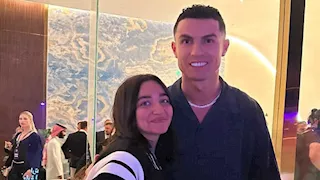 جودي ابنة أحمد سعد تنشر صورة تجمعها بـ كريستيانو رونالدو عبر "انستجرام"