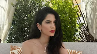 كارمن بصيبص بفستان جذاب.. لماذا اختارت هذا اللون؟