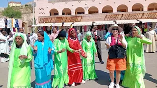 بالرقص النوبي والفلكلور.. أسوان تحتفل باليوم العالمي للسياحة (صور)
