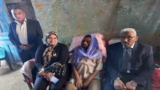 وظيفة وراتب شهري.. استجابة عاجلة من محافظ سوهاج لمريض سرطان (صور)