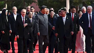 "إهانة شخصية للرئيس".. هل كان تجمع قادة العالم في بكين صفعة لترامب؟