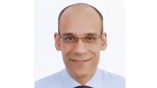 الدكتور هشام زايد مديرا لمستشفى المنيل التخصصي قصر العيني