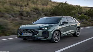 أودي تطلق سيارتها Q3 الهجين الجديدة بسعر يعادل 2.7 مليون جنيه.. صور