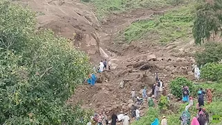 السودان: انتشال 100 جثة من ضحايا الانهيار الأرضي في دارفور