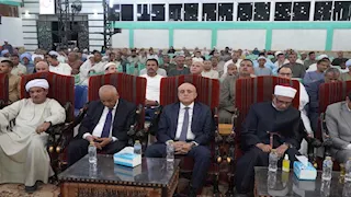 محافظ الأقصر يشارك في احتفالية المولد النبوي بالساحة الرومانية (صور)