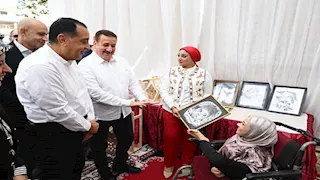 مدبولي يتفقد معرض صناعات الحرف اليدوية والتراثية بقرية شمّا بالمنوفية