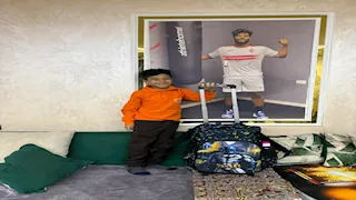 زوجة إبراهيم شيكا توجه رسالة مؤثرة في أول يوم دراسي لنجلها