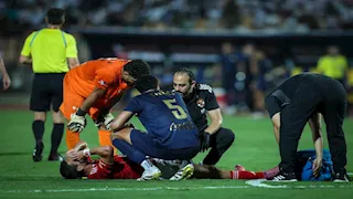  "استبدلناه حتى لا تتفاقم".. طبيب الأهلي يكشف طبيعة إصابة طاهر محمد طاهر أمام الزمالك