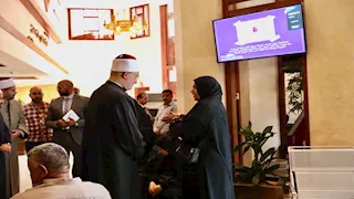 المفتي يجري جولة ميدانية بإدارة الفتوى الشفوية.. ويتعرف على رأي الجمهور