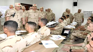 رئيس الأركان: تطوير قدرات مقاتلي القوات المسلحة في مختلف التخصصات