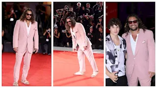 بـ"صندل وطلاء أظافر".. ممثل عالمي يثير الجدل في مهرجان فينيسيا (صور)