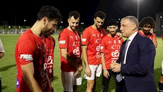  محافظ الإسماعيلية يشهد مران منتخب مصر استعدادًا لمواجهة تونس وديًا- صور
