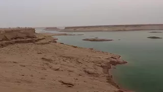 ظهرت فجأة بصحراء المنيا.. خبير يكشف سر بحيرة البهنسا