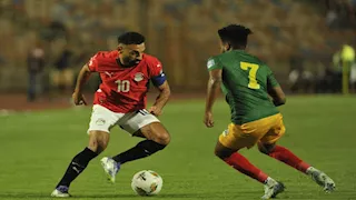 "فيلم ثقافي".. محمد صلاح يثير الجدل بصورة مع لاعبي المنتخب