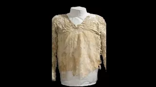   حكاية أقدم فستان في التاريخ.. صنع بمصر وعمره 5 آلاف سنة