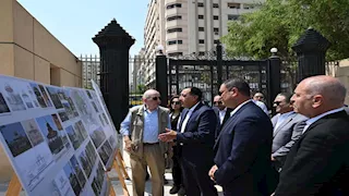 11 صورة لحديقة الأزبكية وأكشاك الكتب الجديدة