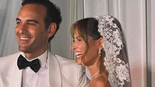 8 صور لـ هاجر السراج وزوجها بإطلالة ساحرة في حفل زفافهما