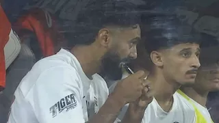 حسين الشحات يثير الجدل بتناوله مادة "الجل".. ما القصة؟